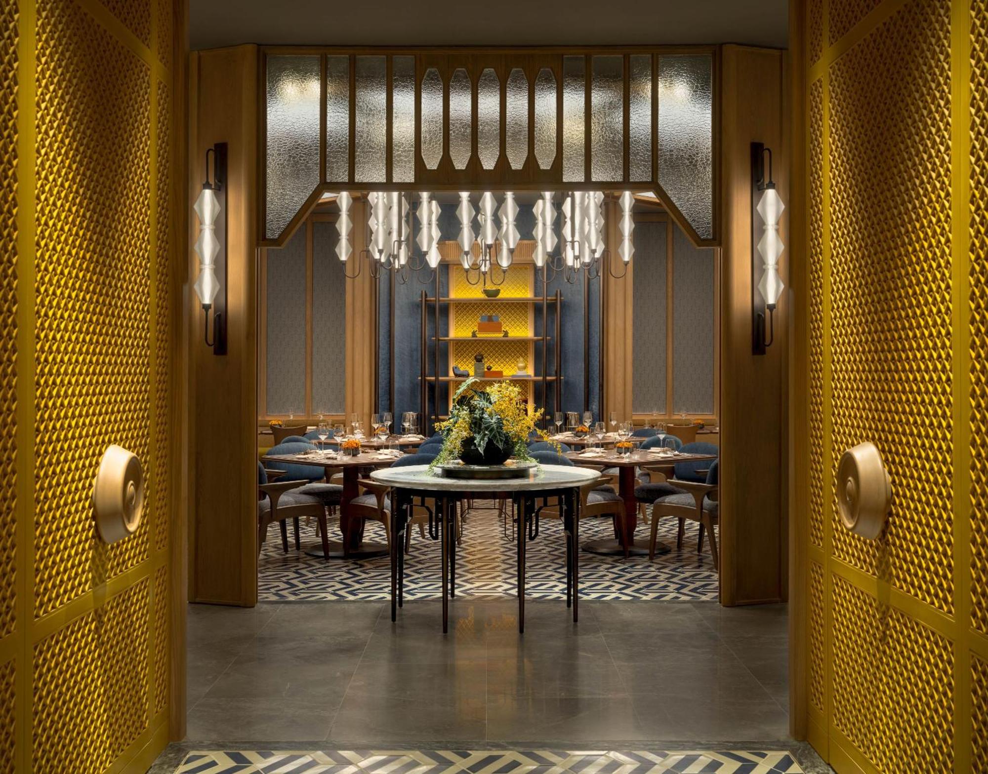 Khách sạn Dusit Thani